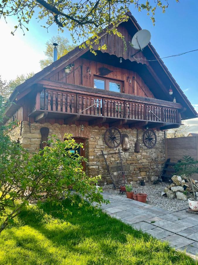 Vidiecky Dom Alexsandra - Ubytovanie V Sukromi Liptovska Ondrasova Exterior photo